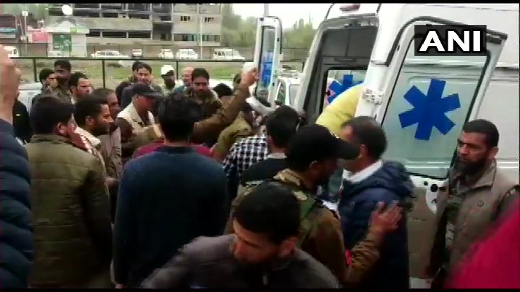 A visual from outside the District Hospital in Baramulla where policemen have been admitted for the advanced treatment. [Photo/ANI]