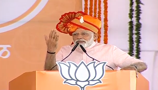 PM Narendra Modi addresses a public rally in Ahmednagar, Maharashtra. [Photo/ANI]