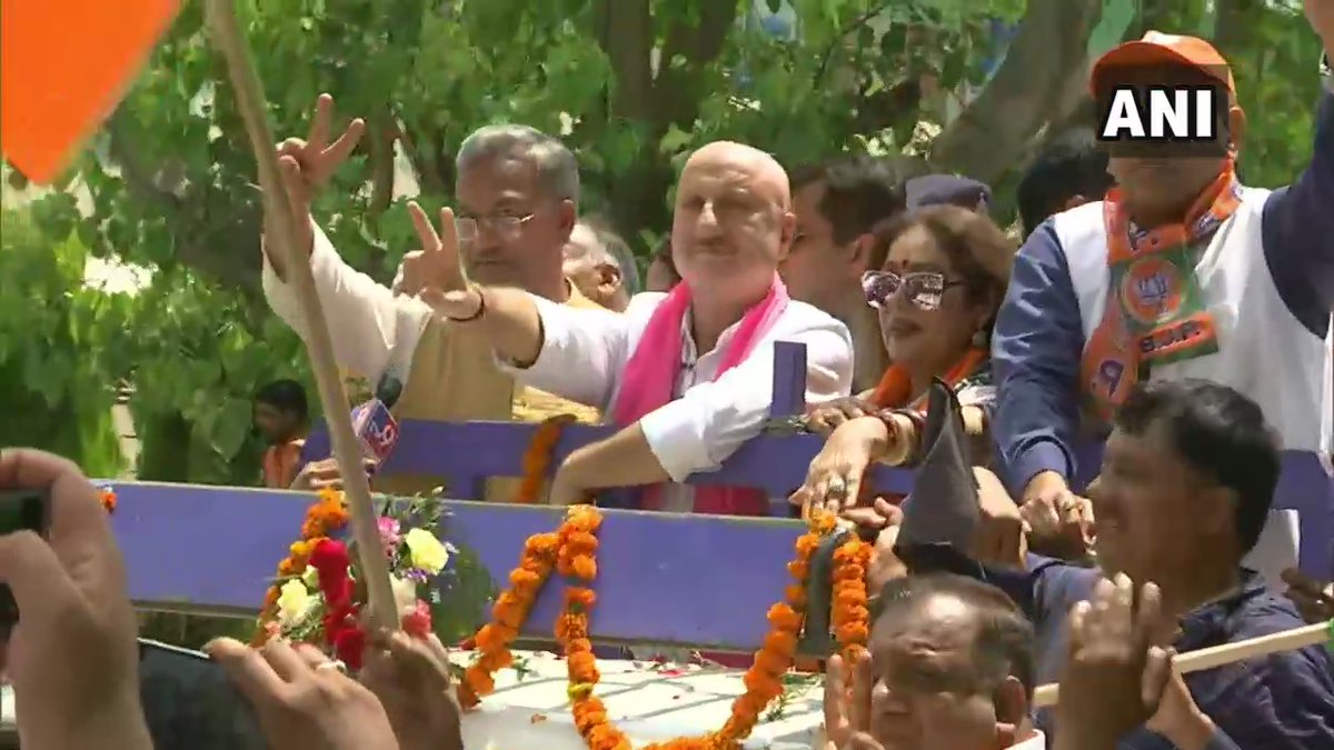 Actor Anupam Kher campaigns for his wife and BJP candidate, Kirron Kher in Chandigarh. [Photo/ANI]