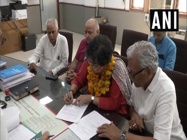 AAP candidate from East Delhi, Atishi filing her nominations for the Lok Sabha polls in presence of Delhi Deputy Chief Minister Manish Sisodia. Photo/ANI