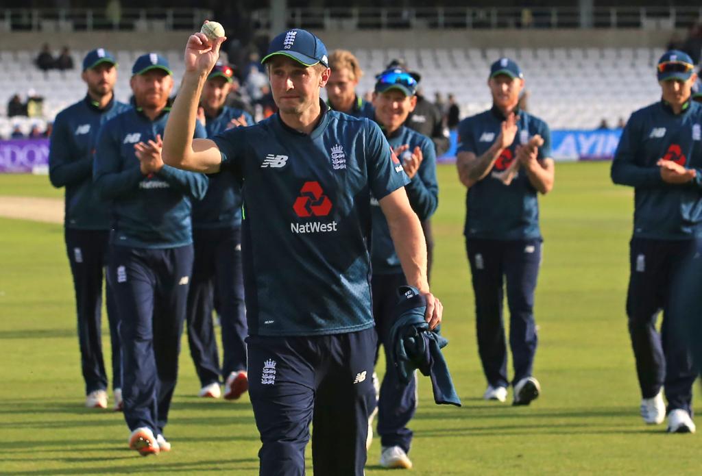 England fast bowler Chris Woakes (Photo/englandcricket Twitter)