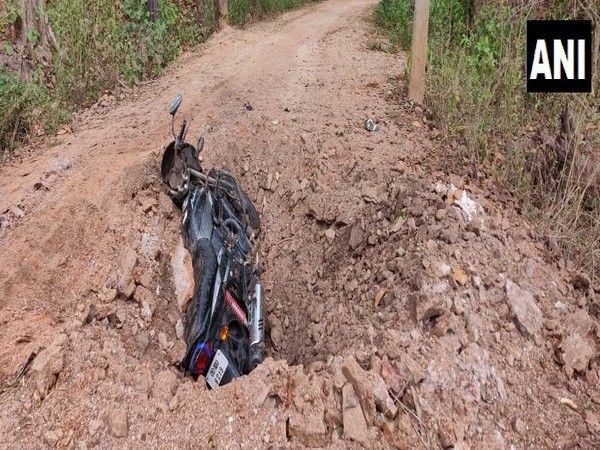 Two jawans were injured in twin blasts caarried out by Naxals in Odisha. Photo/ANI