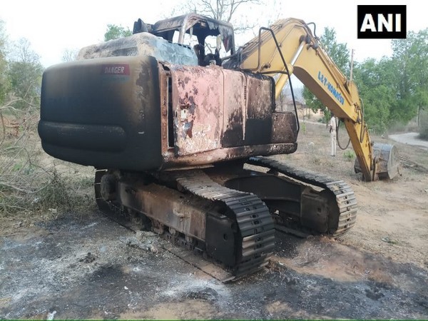 ommunist Party of India (Maoist) torched a Poclain machine engaged in road construction work in Barachatti on Tuesday. [Photo/ANI]