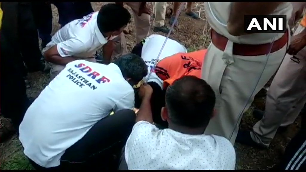 The 4 year old girl who fell into a 400-feet deep borewell in Jodhpur has died. [Photo/ANI]