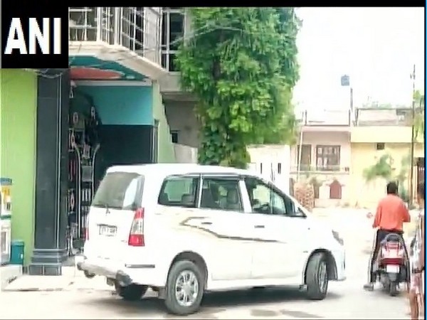 The CBI on Wednesday carried out searches at Gayatri Prajapati house. [Photo/ANI]