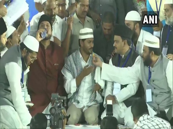 Chief Minister Jaganmohan Reddy during an 'Iftar' in Guntur on Monday. Photo/ANI