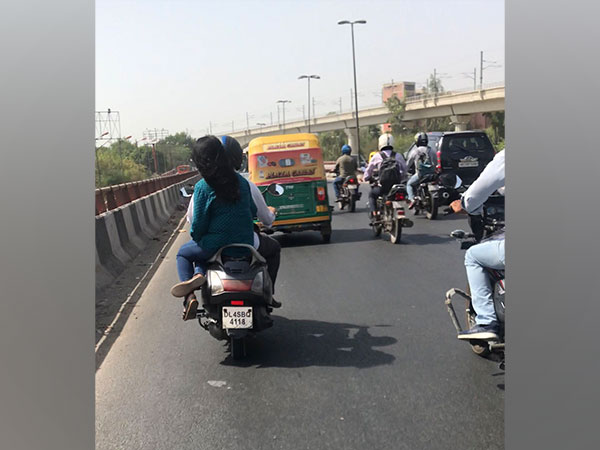 Mayapuri fyover (Photo/Twitter)