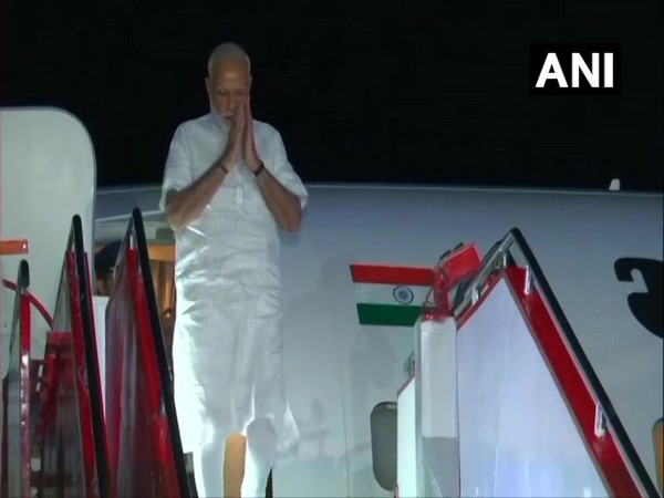 Prime Minister Narendra Modi arrives in Kochi