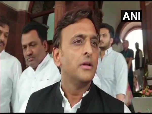 Uttar Pradesh Chief Minister Akhilesh Yadav speaking to media person in New Delhi on Tuesday. Photo/ANI