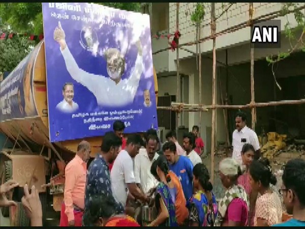 People filling water from the tanker arranged by Rajnikanth's organisation-- Rajini Makkal Mandram on Saturday. Photo/ANI