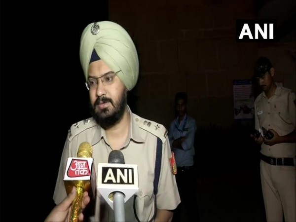 DCP (East) Jasmeet Singh speaking to media persons in New Delhi on Saturday night. Photo/ANI