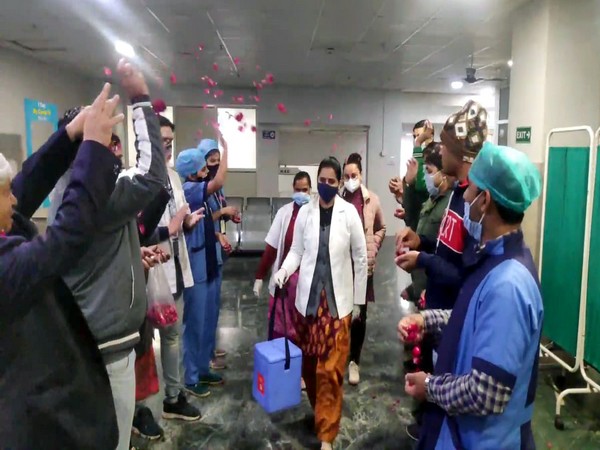 Healthcare workers being welcomed with shower of rose petals at a private hospital in Moradabad on January 28, 2021. (File Photo/ANI)
