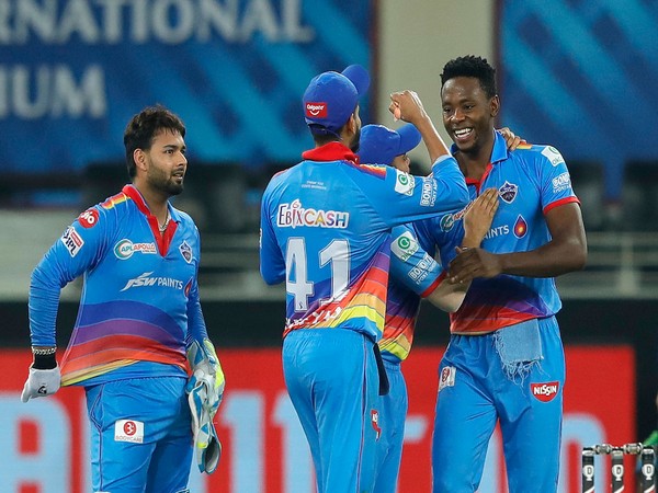 Delhi Capitals players celebrating after taking a wicket (Photo/Delhi Capitals Twitter)