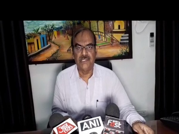 Azamgarh District Magistrate NP Singh talking to reporters on Tuesday. Photo/ANI