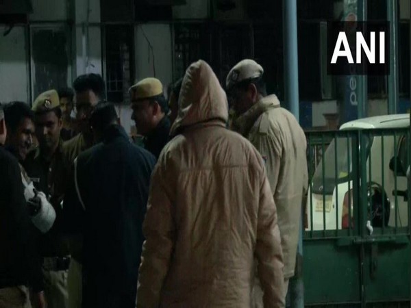 Delhi Police personnel outside Teg Bahadur Hospital in Delhi on Monday where the injured are being treated. Photo/ANI