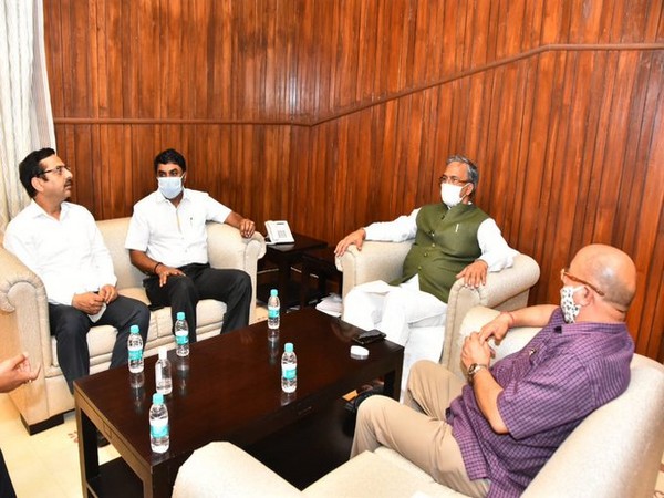 DRDO chairman with Uttarakhand Chief Minister TS Rawat on Sunday. Photo/ANI