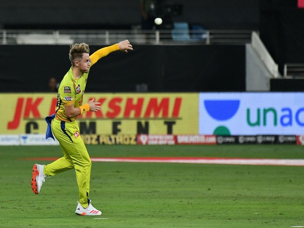 CSK all-rounder Sam Curran in action against SRH. (Photo/ iplt20.com)