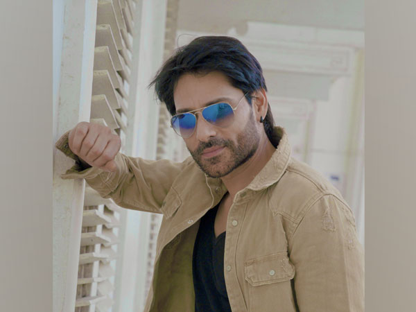 Vikram Montrose collaborates with Turaab Khan for his new song