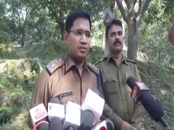 Deputy Superintendent of Police (DSP) Prasanta Debnath talking to reporters in Malda on Thursday. Photo/ANI