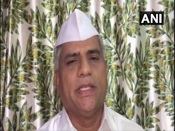 President of Mumbai Dabbawala Association Subhash Talekar speaks to ANI in Mumbai on Friday. [Photo/ANI]