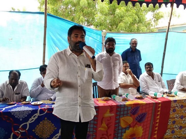 YSRCP MLA K Sridhar Reddy (Picture courtesy: Twitter)