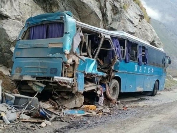 Visual of the bus involved in the accident in Pakistan (Photo Credit: The Express Tribune)