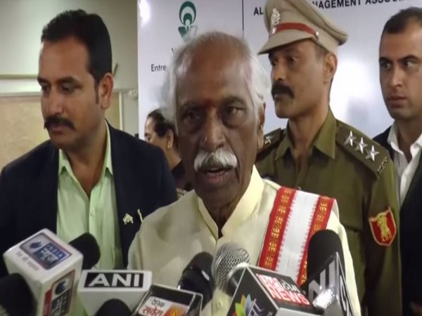 Himachal Pradesh Governor Bandaru Dattatreya speaking to reporters in Ludhiana on Tuesday. Photo/ANI