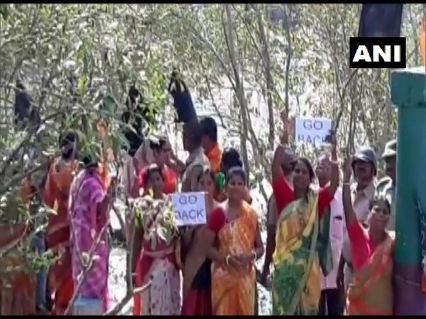 Union Minister Debasree Chaudhuri greeted with 'go-back' placards and black flag during her visit to cyclone-hit South 24 Parganas in West Bengal on Friday.