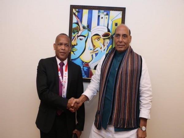 Defence Minister Rajnath Singh with his Malagasy counterpart Lt Gen Rokotonirina Richard on the second day of DefExpo 2020 in Lucknow (Photo Credits: Defence Minister/Twitter)