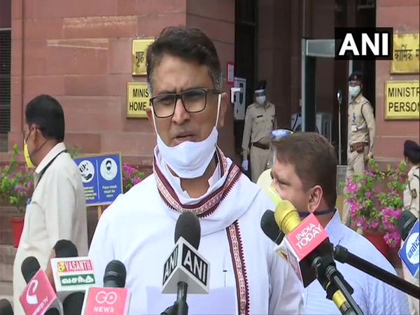 Delhi Congress chief Anil Kumar talking to reporters on Monday. [Photo/ANI]