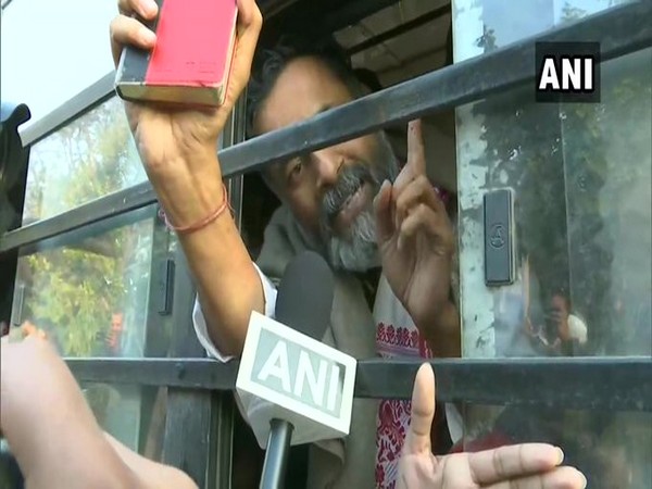 Swaraj Abhiyan's Yogendra Yadav detained by the police from the Delhi Gate where protesters had formed a human chain against the CAA on Thursday. Photo/ANI