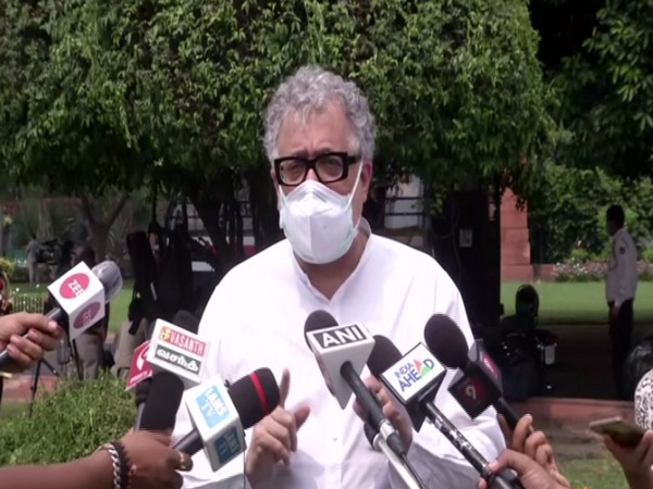 Trinamool Congress MP Derek O'Brien speaking to reporters on Tuesday. [Photo/ANI]