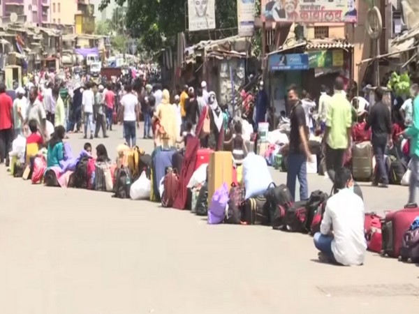 A visual from Dharavi area in Mumbai, Maharashtra on Thursday morning. Photo/ANI