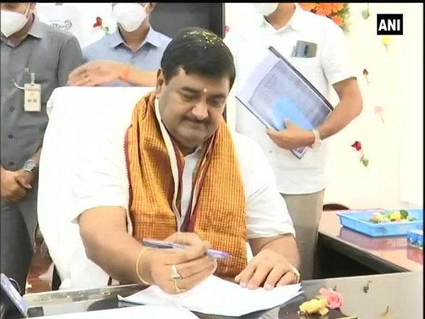 Dharmana Krishna Das taking charge as Andhra Pradesh Deputy CM on Saturday. Photo/ANI