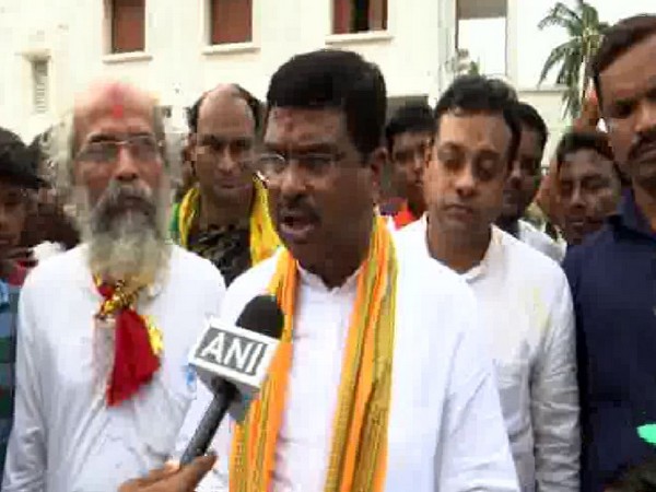 Dharmendra Pradhan talking to ANI 