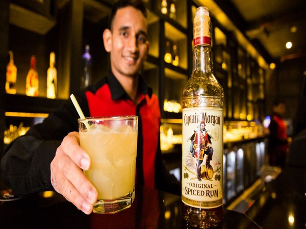 The two-year programme will support economic recovery of qualifying bars, pubs and restaurants. 