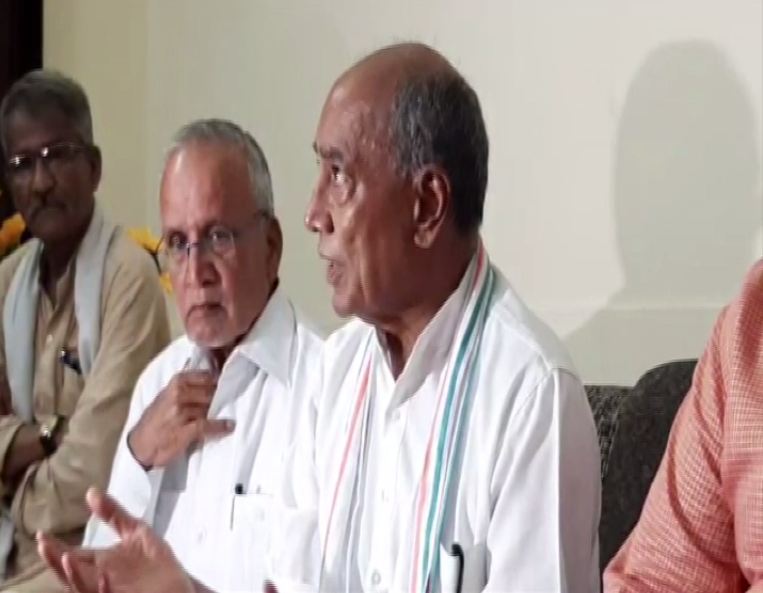 Congress Rajya Sabha MP Digvijaya Singh speaking to reporters in Sehore, Madhya Pradesh, on Saturday. Photo/ANI