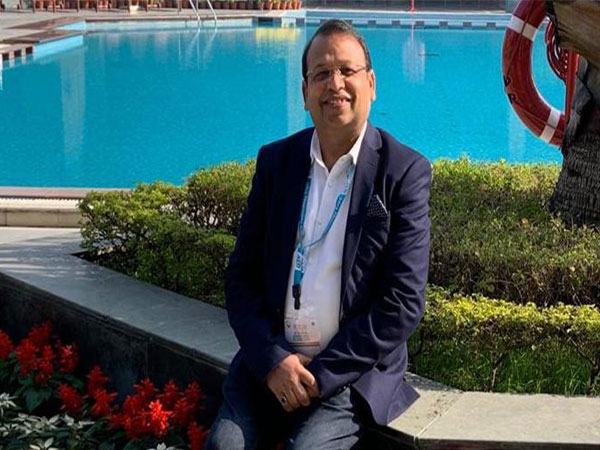 Dinesh Gupta, Bag Man of India