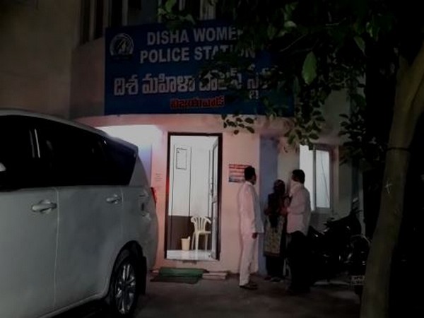 Woman filed complaint at Disha Police Station (Photo/ANI)