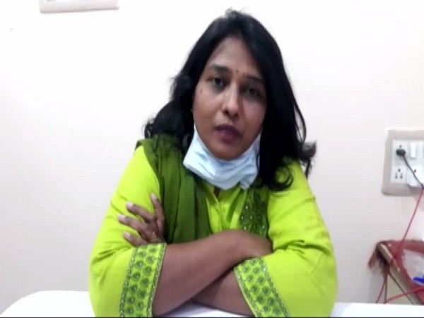 Dr Ramya, the dental surgeon who became a part of the unplanned delivery, speaking to ANI. Photo/ANI
