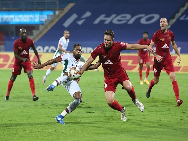 Dylan Fox covers off a valiant attempt at goal by Roy Krishna (Image: ISL)