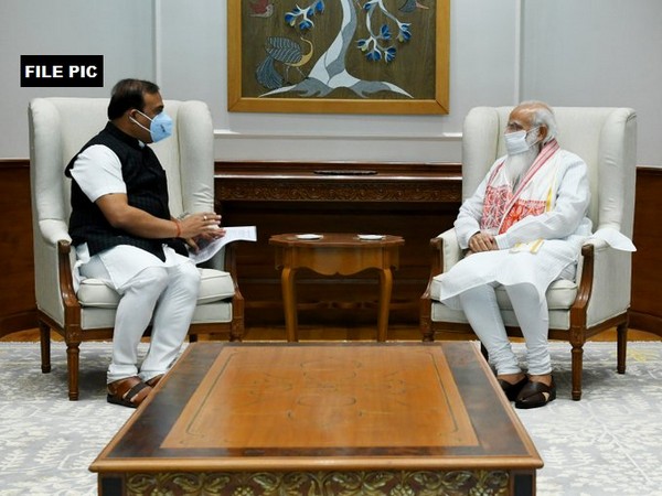 PM Modi along with Assam Chief Minister Himanta Biswa Sarma. (File photo)