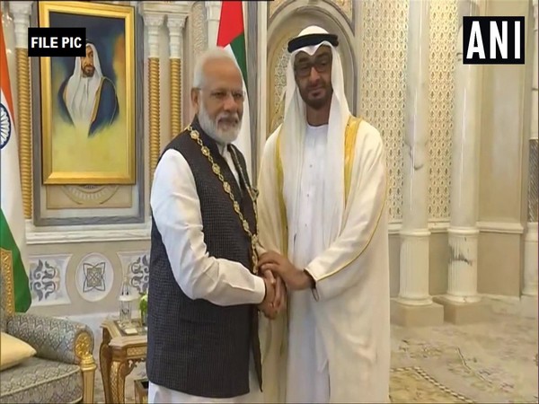 Prime Minister Narendra Modi and Crown Prince of Abu Dhabi HH Sheikh Mohd bin Zayed Al Nahyan (File Photo)