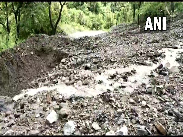 Landslide at Badrinath highway (Photo/ANI)