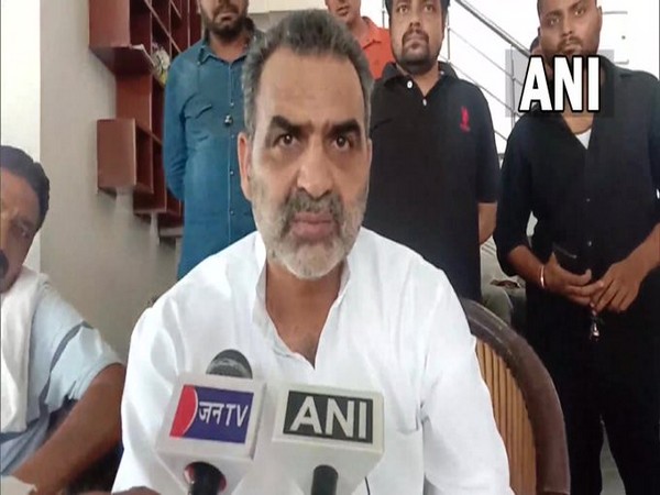 Union Minister Sanjeev Balyan speaking to reporters in Muzaffarnagar on Sunday. [Photo/ANI]