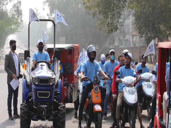 People are being urged to use electric vehicles and reduce carbon footprint