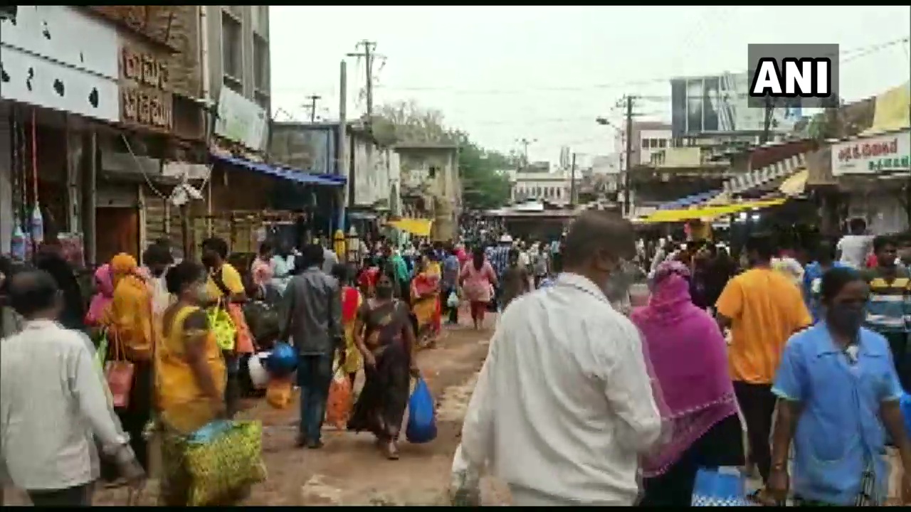 Visual from  Hubli market. (Photo/ANI)