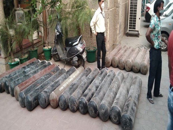 Oxygen cylinders provided by DRDO (Photo/ANI)
