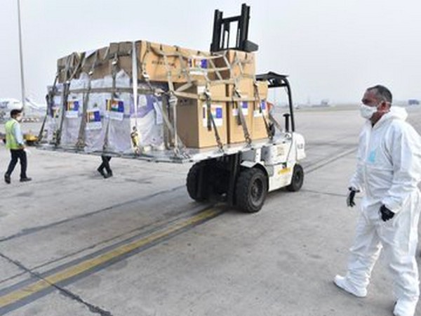 India receiving a consignment of 80 oxygen concentrators and 75 oxygen cylinders from Romania. (Credit: Arindam Bagchi/Twitter)