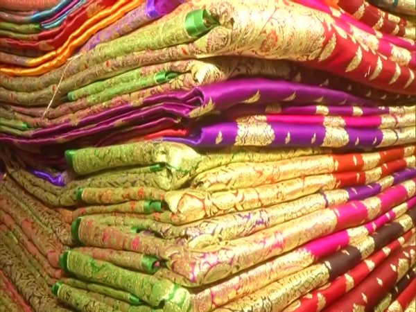 Banarasi sari weavers say they are facing huge loss due to COVID lockdown in UP. [Photo/ANI]